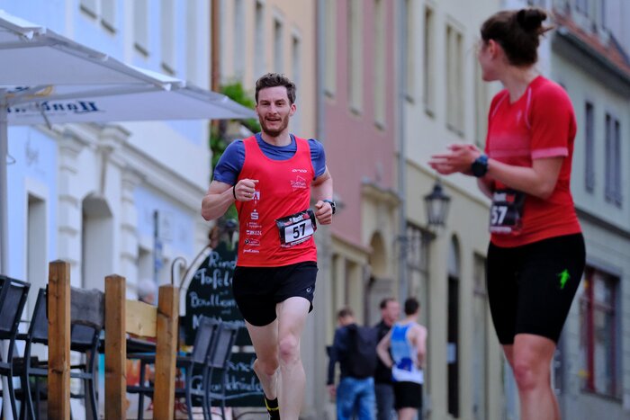 Pauline feuert Marco an